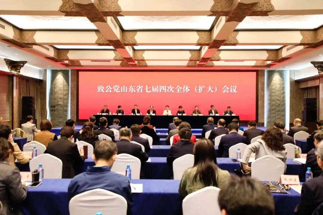 热烈祝贺基金会副理事长刘加亮荣获“2024年度社会服务工作重大贡献奖”