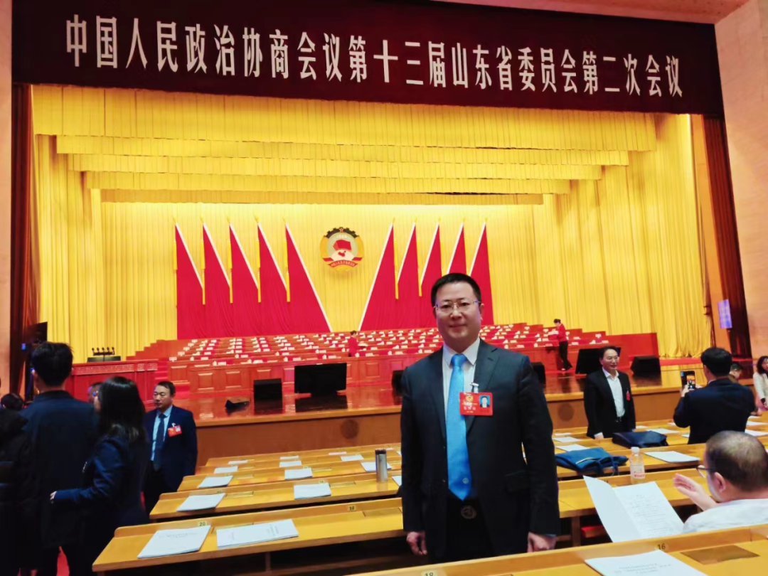 【委员提案】张明勇：关于推进数字化助力中小学五育并举模式的建议